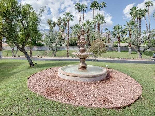 Palm Springs Home 1028375