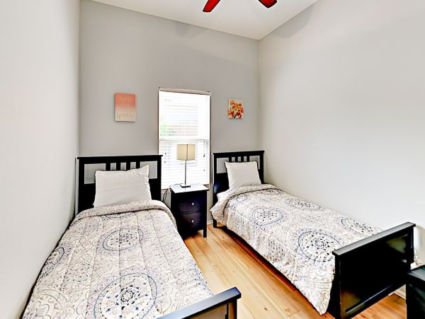 Palm Springs Home 1028377