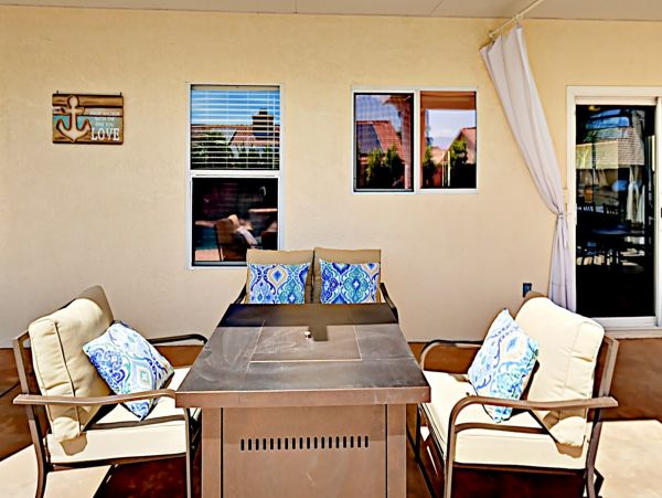 Palm Springs Home 1028377