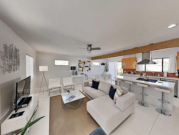 Palm Springs Home 1028379