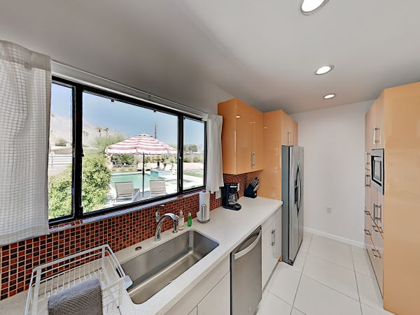 Palm Springs Home 1028379