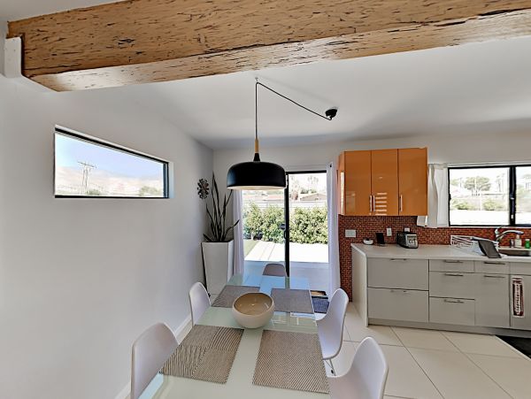 Palm Springs Home 1028379