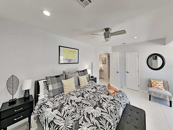 Palm Springs Home 1028379