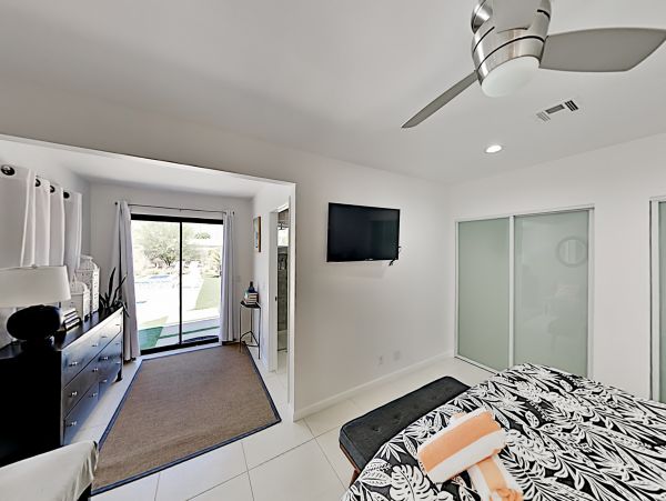 Palm Springs Home 1028379