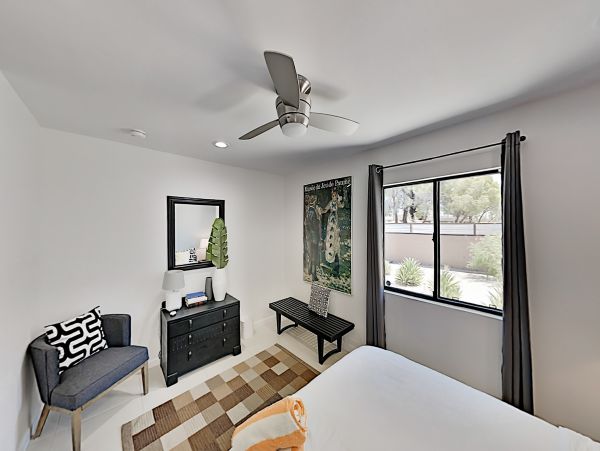 Palm Springs Home 1028379