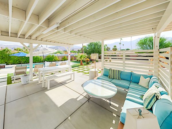 Palm Springs Home 1028379