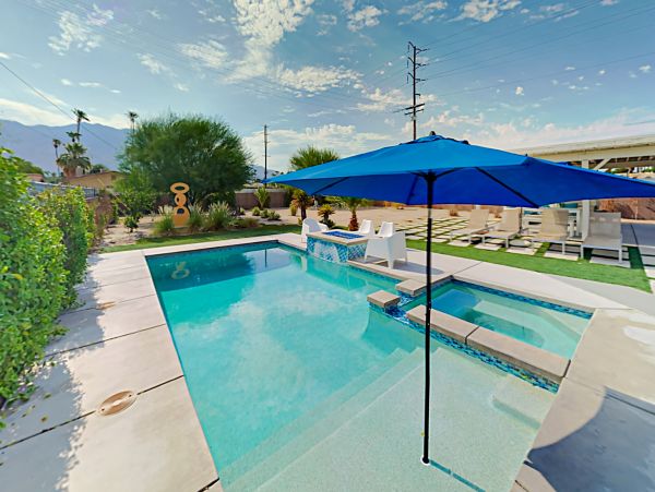 Palm Springs Home 1028379