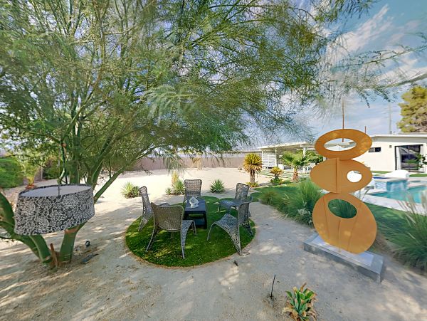 Palm Springs Home 1028379