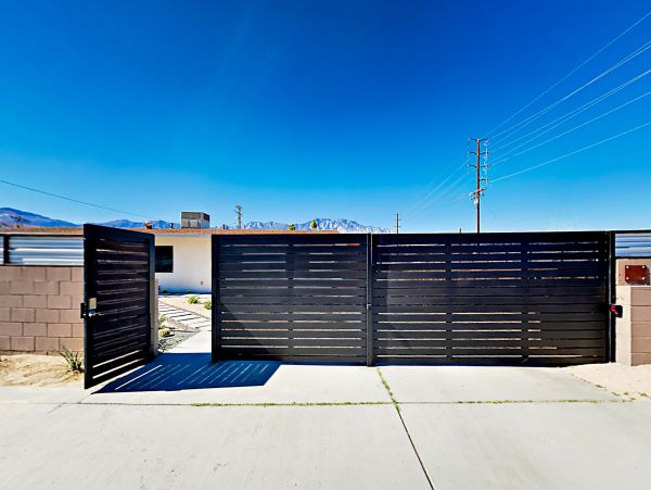 Palm Springs Home 1028379
