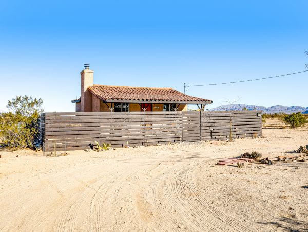 Palm Springs Home 1028383