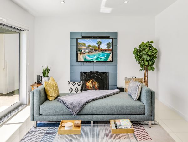 Palm Springs Home 1028384