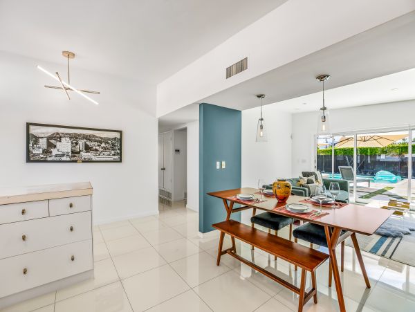 Palm Springs Home 1028384