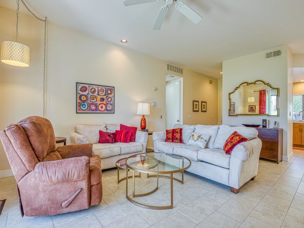 Palm Springs Home 1028385