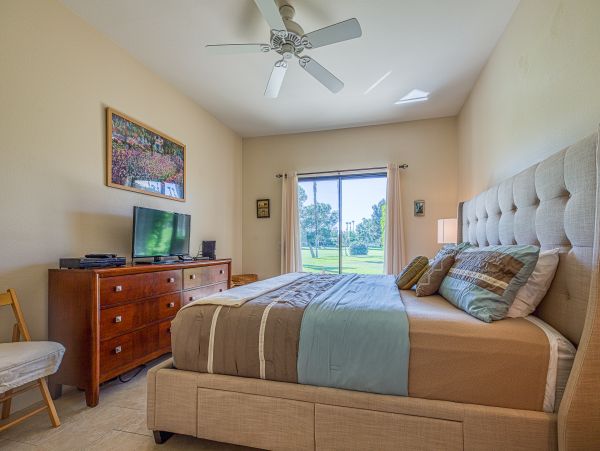Palm Springs Home 1028385