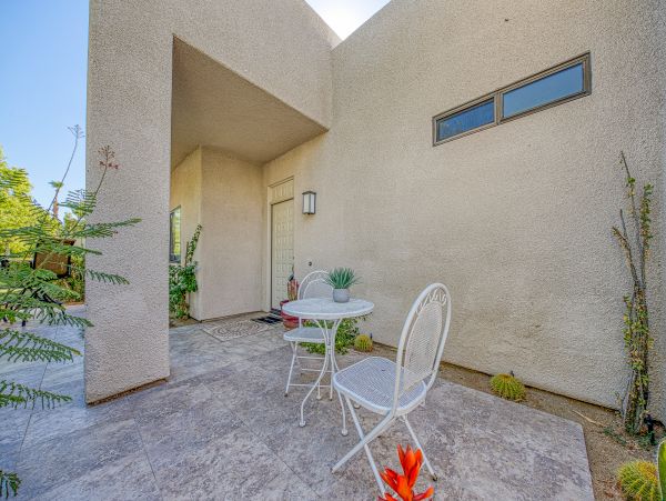 Palm Springs Home 1028385
