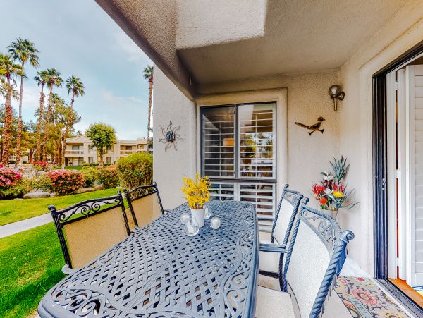 Palm Springs Home 1028386