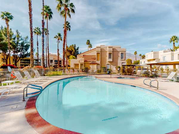 Palm Springs Home 1028386