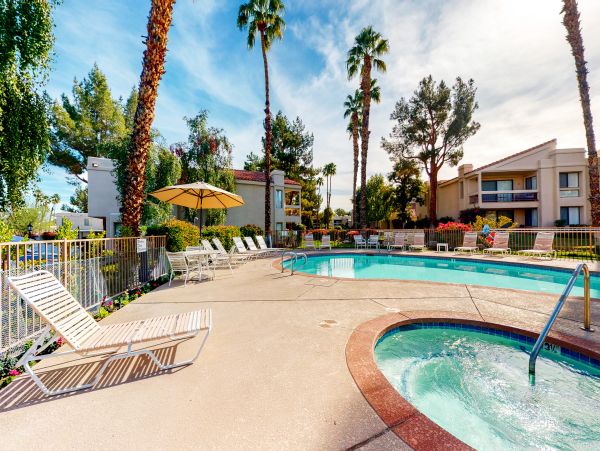 Palm Springs Home 1028386
