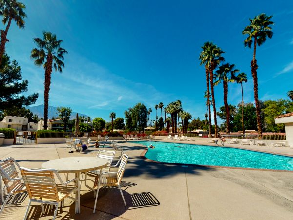Palm Springs Home 1028386
