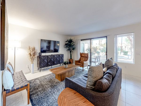 Palm Springs Home 1028388
