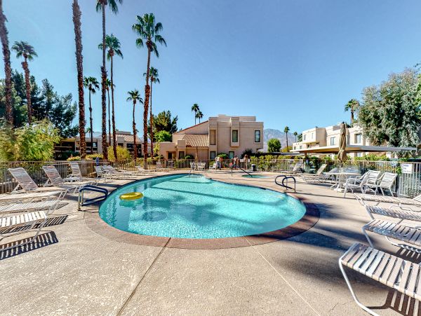 Palm Springs Home 1028388