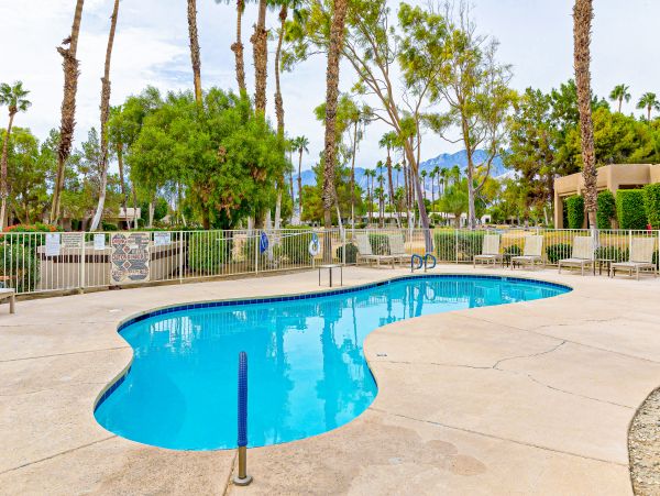 Palm Springs Home 1028389