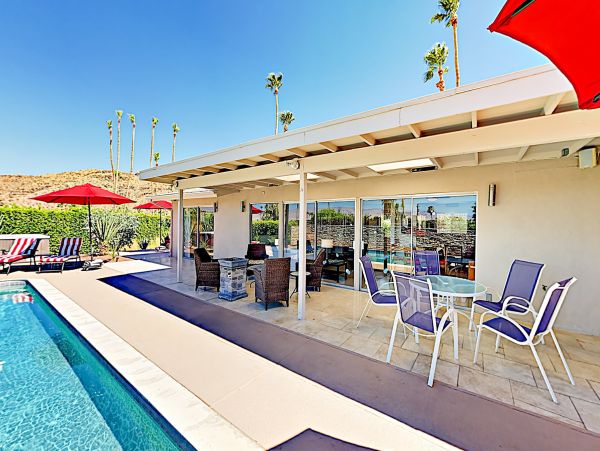 Palm Springs Home 1028390