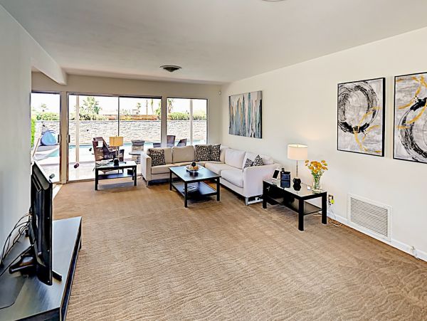 Palm Springs Home 1028390