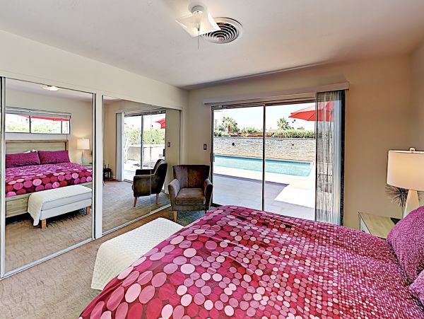 Palm Springs Home 1028390