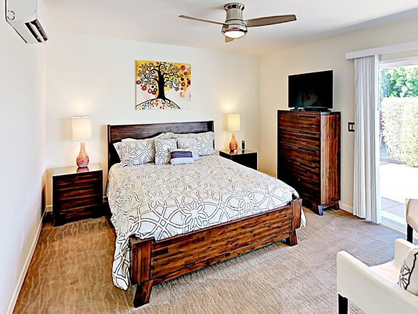 Palm Springs Home 1028390