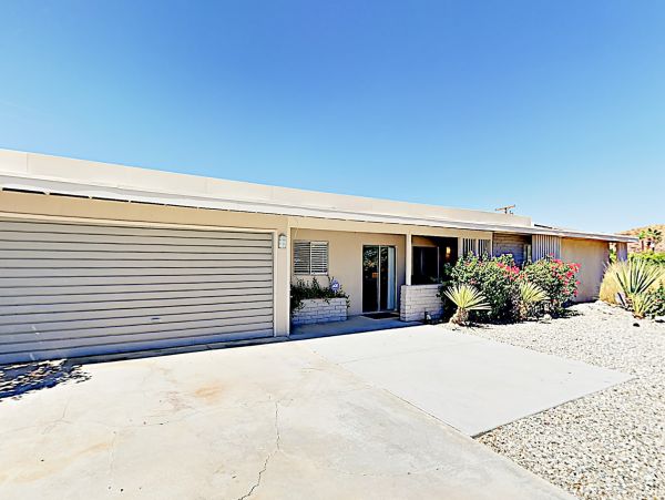 Palm Springs Home 1028390