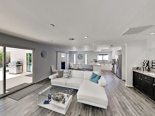 Palm Springs Home 1028391