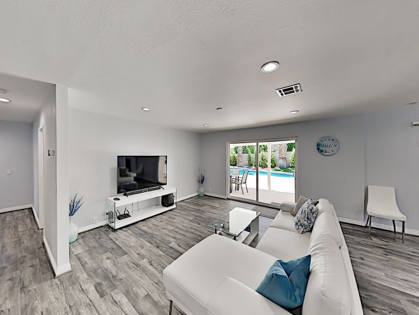Palm Springs Home 1028391