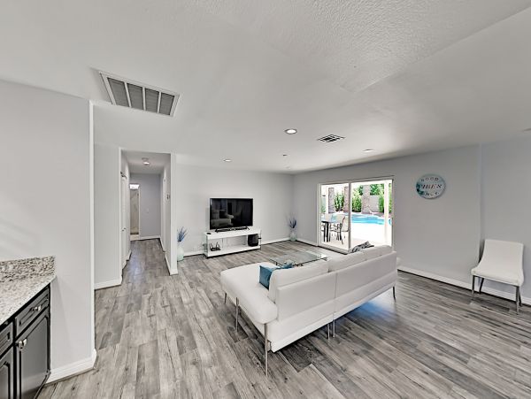 Palm Springs Home 1028391
