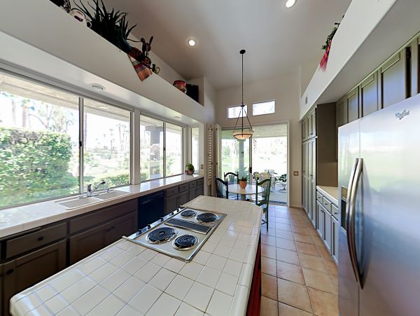 Palm Springs Home 1028392