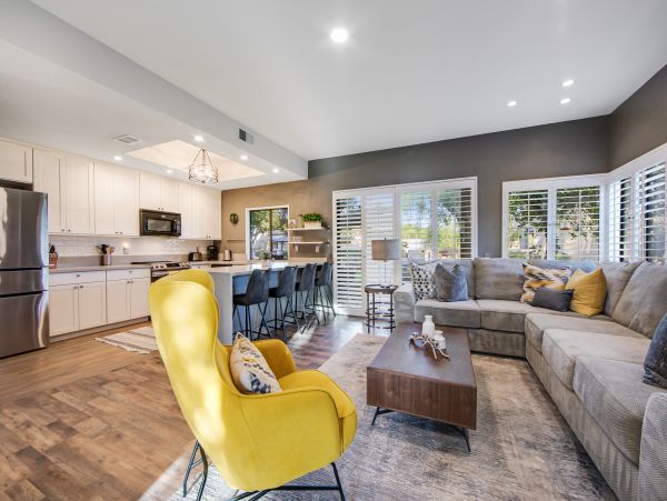 Palm Springs Home 1028394