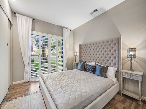 Palm Springs Home 1028394