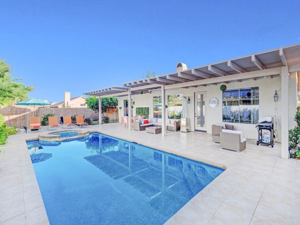 Palm Springs Home 1028395