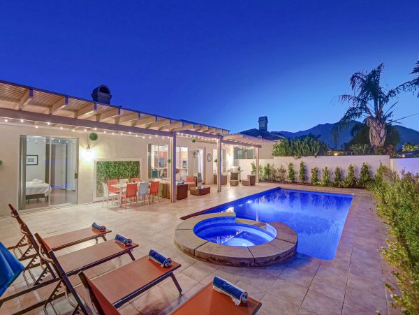 Palm Springs Home 1028395