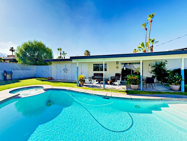 Palm Springs Home 1028396