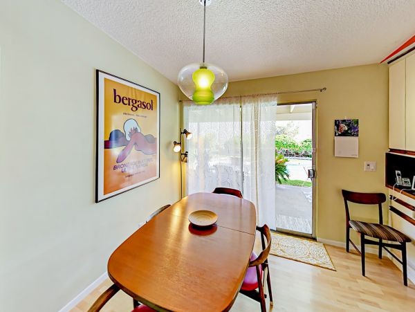 Palm Springs Home 1028396
