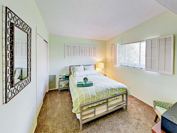 Palm Springs Home 1028396