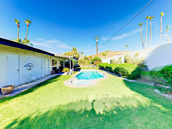 Palm Springs Home 1028396