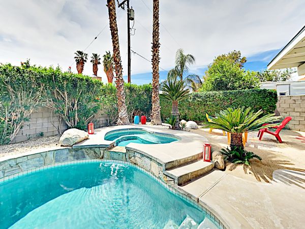 Palm Springs Home 1028398