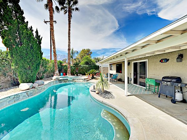 Palm Springs Home 1028398