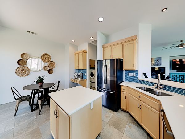Palm Springs Home 1028400