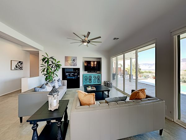 Palm Springs Home 1028400