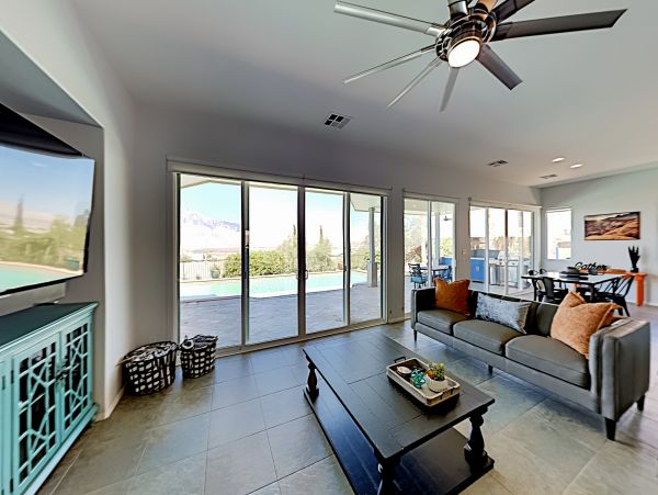 Palm Springs Home 1028400