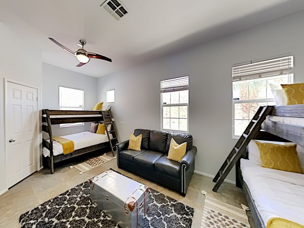 Palm Springs Home 1028400