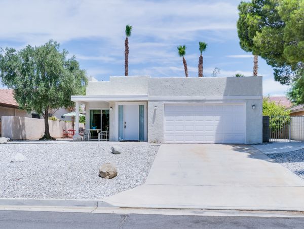Palm Springs Home 1028401